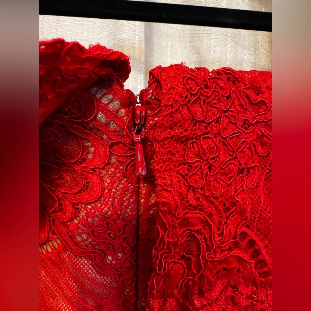 Marchesa Notte Red Laced Cocktail Dress in Size 0 - Picture 12 of 12